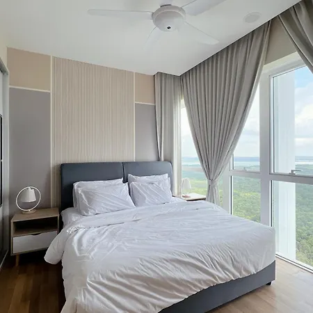 Medini Signature Iskandar Puteri Near Legoland By Cactus Homestay Thm Nusajaya  Exterior photo